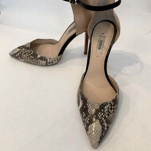 Guess snakeskin pump with ankle strap